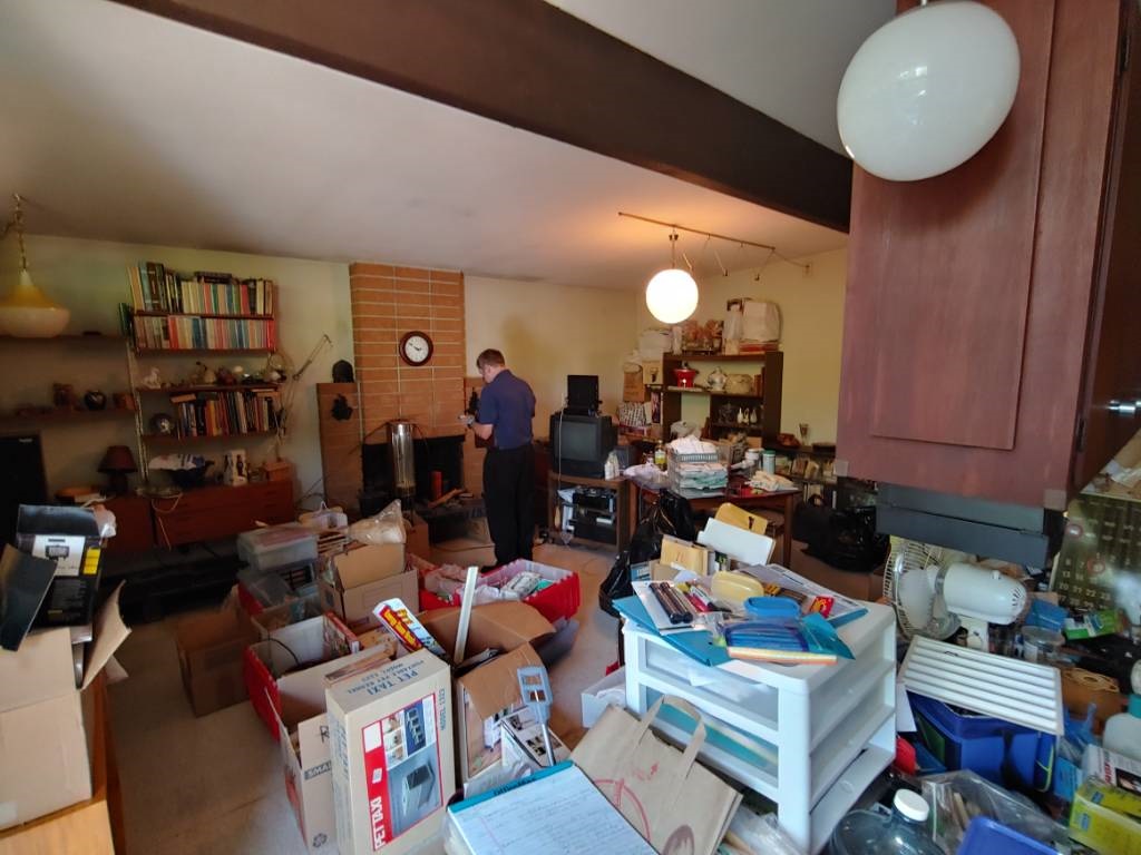 Living with Hoarding/